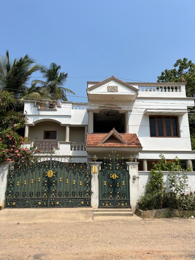 Tulip Villa 3Bhk 2Bhk And 1Bhk Located Near Chunnambar Boat House And Paradise Beach Pūrnānkuppam Екстериор снимка