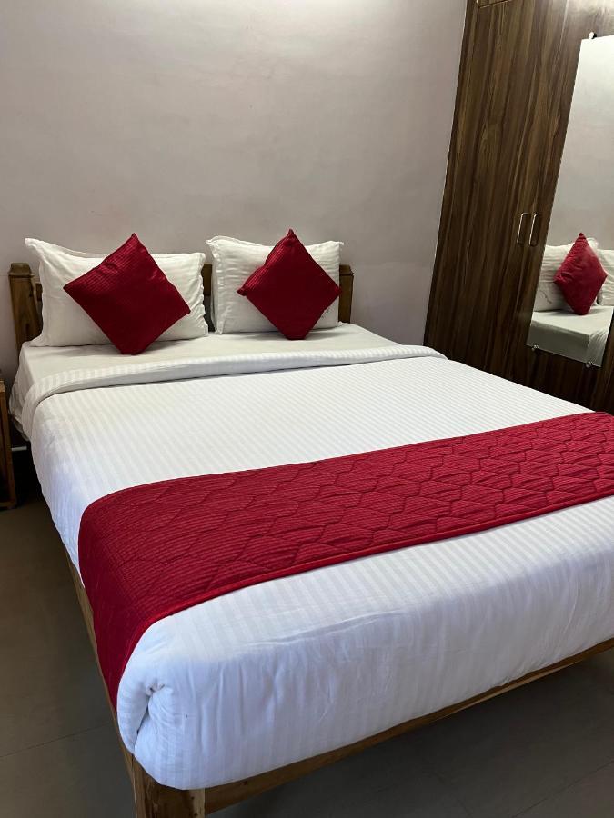 Tulip Villa 3Bhk 2Bhk And 1Bhk Located Near Chunnambar Boat House And Paradise Beach Pūrnānkuppam Екстериор снимка